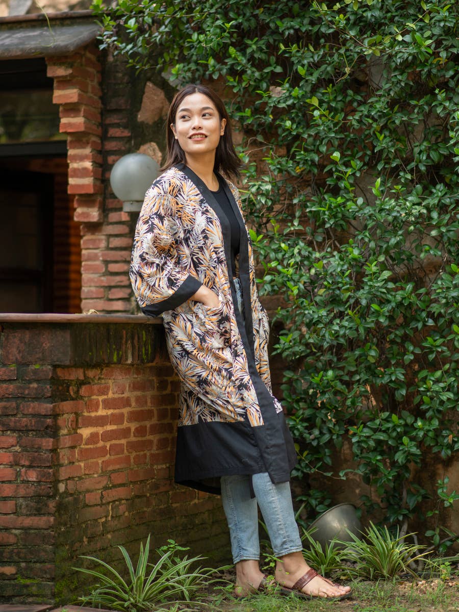 Handprint - Wholesale Kimono - Women's - FROND TAN WITH BLACK  KIMONO New 20241