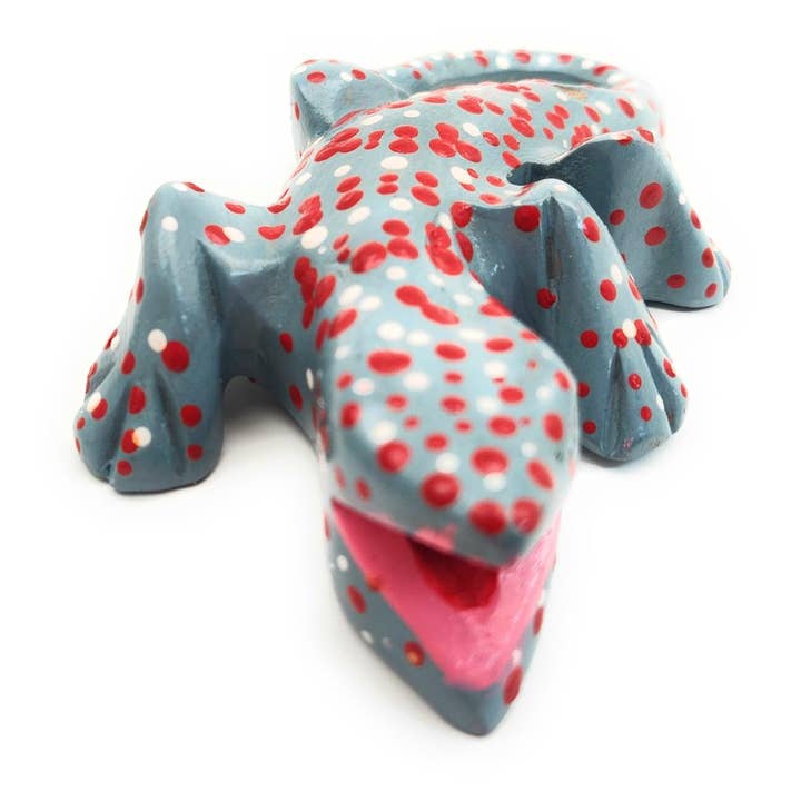 A Lost Art – wholesale Wood toy – Child – 6 Inch Tokay Gecko Sound7