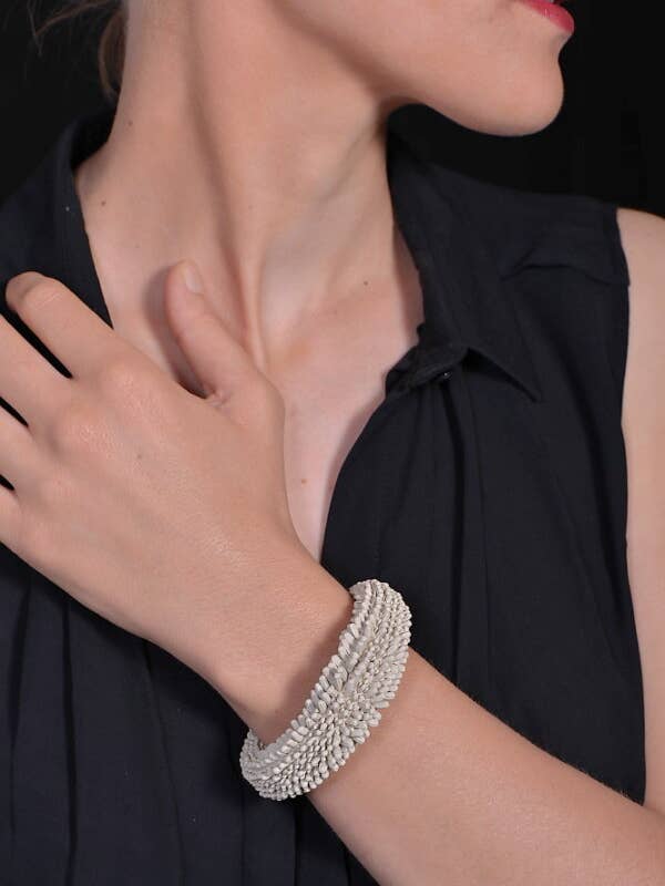 Pulseira magnética Pearly por atacado de Tzuri Gueta