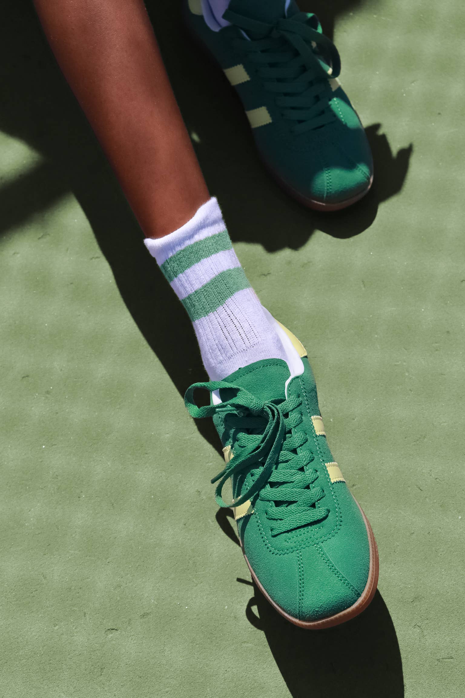 Lemonade Shoes - Wholesale Lifestyle Sneakers - Women's - HUCKLE -Tennis Sneaker w/ Contrast Striping, in Bold Colors14