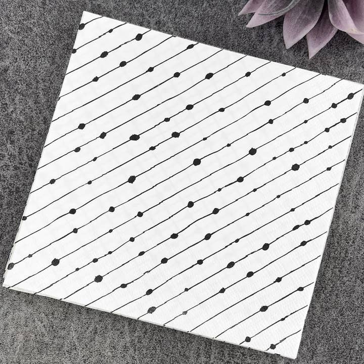 EcoQuality - Wholesale Disposable Napkin - Disposable White and Black Essence Square Lunch Napkins1