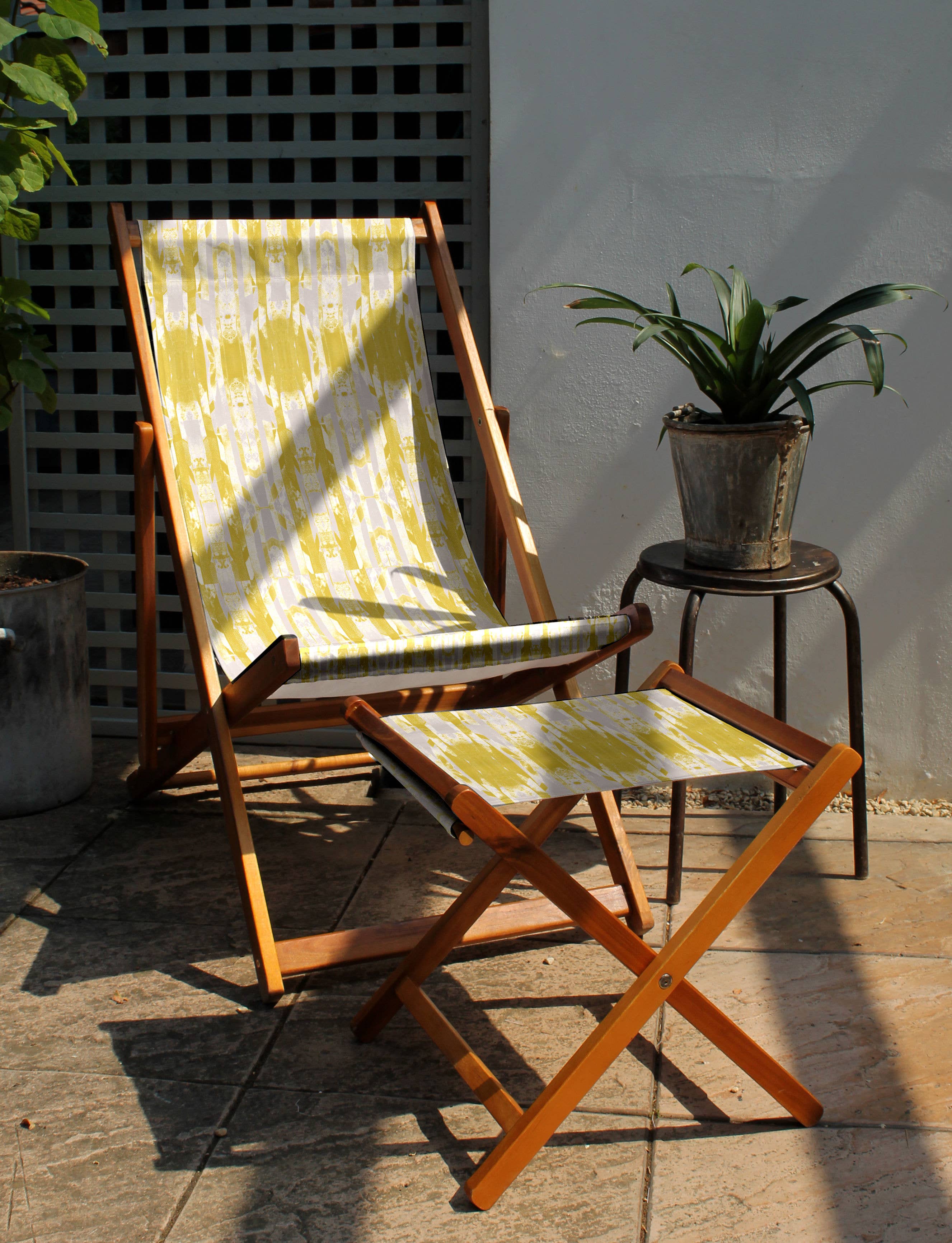 Lemon Made - Wholesale Klapstoel - Fractural Zest houten ligstoel1