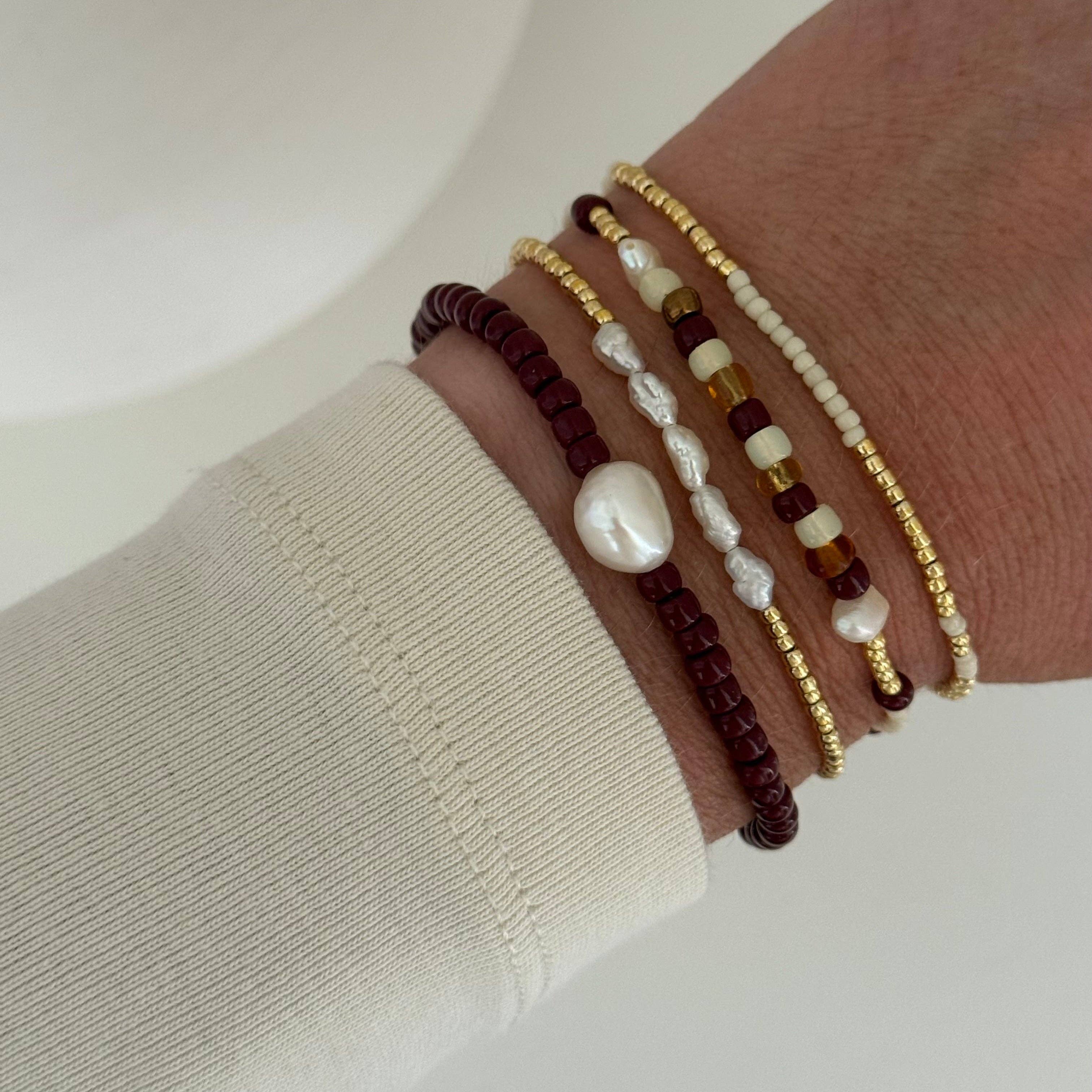 i said oui – wholesale Beaded bracelet – Vintage Pearl & Gold Strand12