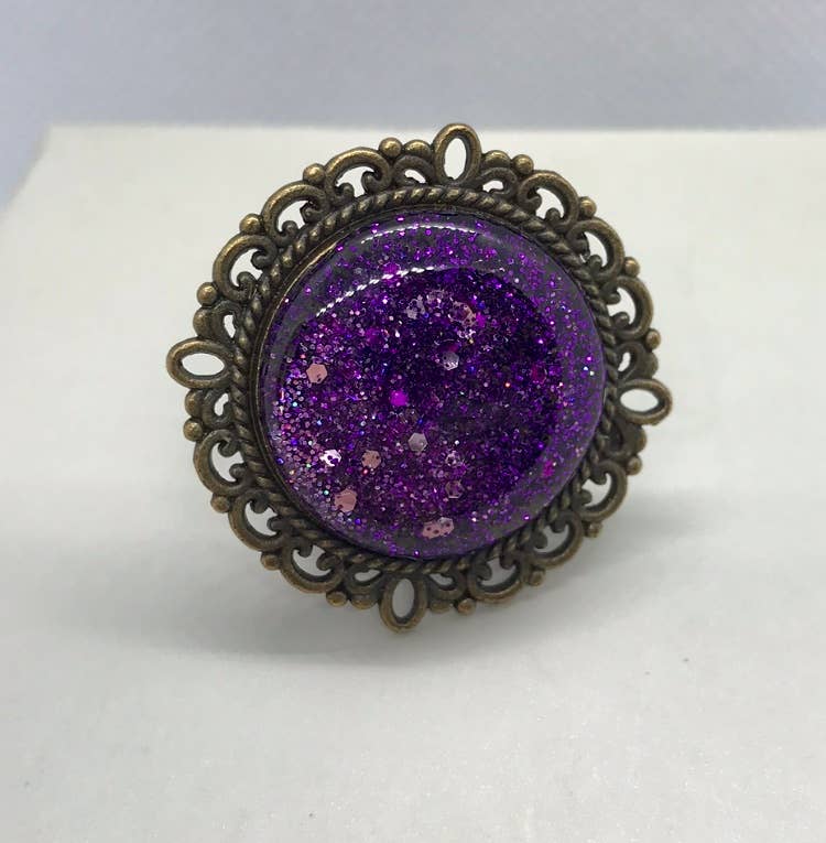 La Chaumière à Bijoux - Wholesale Cocktail/Statement Ring - Purple ring, antique bronze frame0