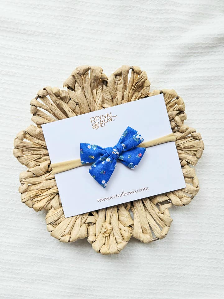 Mini lazo hecho a mano / Margarita azul para venta al por mayor de Revival Bow Co.