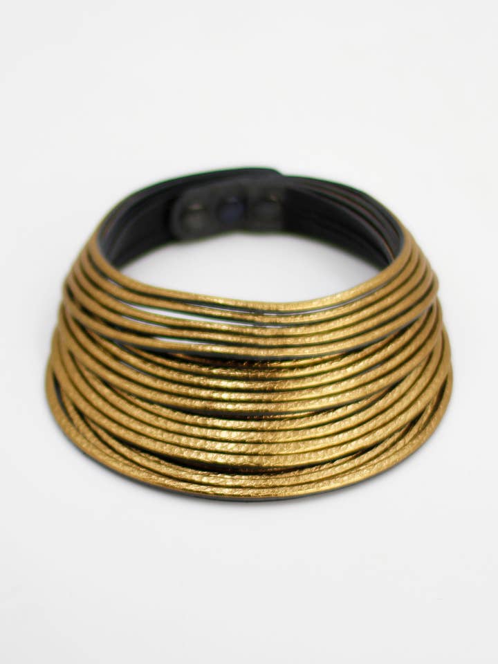 Collier Coa Large Doré pour la vente par Ecue