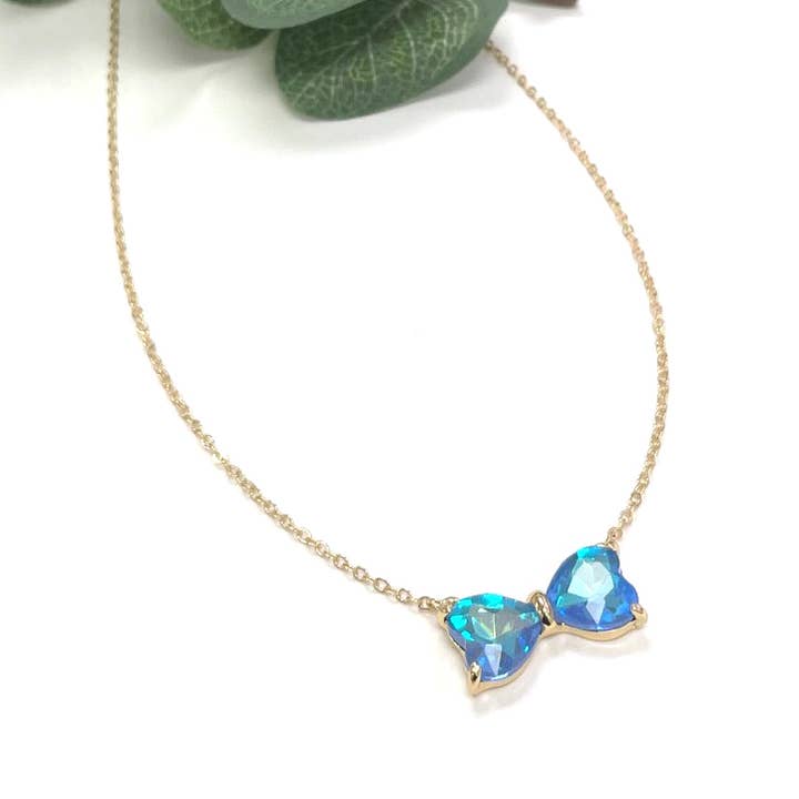 StarryNYC - Wholesale Pendant/Charm Necklace - Bow Shape Heart Glass Crystal Pendant w/ 235 Chain Necklace