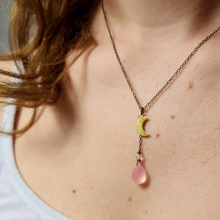 Edgy Petal Jewelry - Wholesale Pendant/Charm Necklace - Rose Quartz Crescent Moon Necklace0