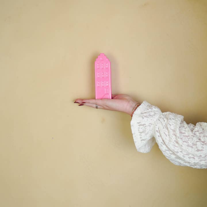 Housevitamin bv - Wholesale Vase - Flower Vase - House Vase - Ceramic - Neon Pink -5x4,5x14,5 cm5