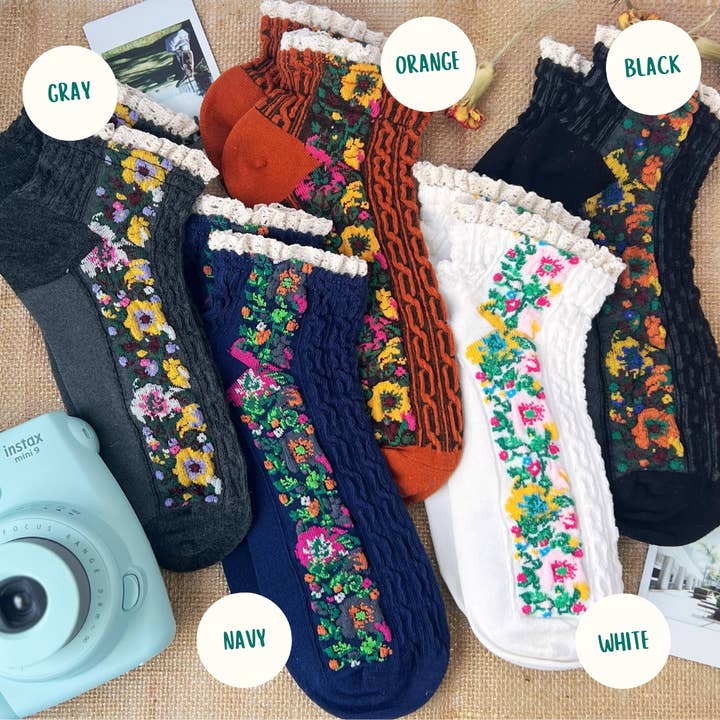 Daisy Dunes - Wholesale Socks - Women's - Audrey Vintage Ankle Socks6