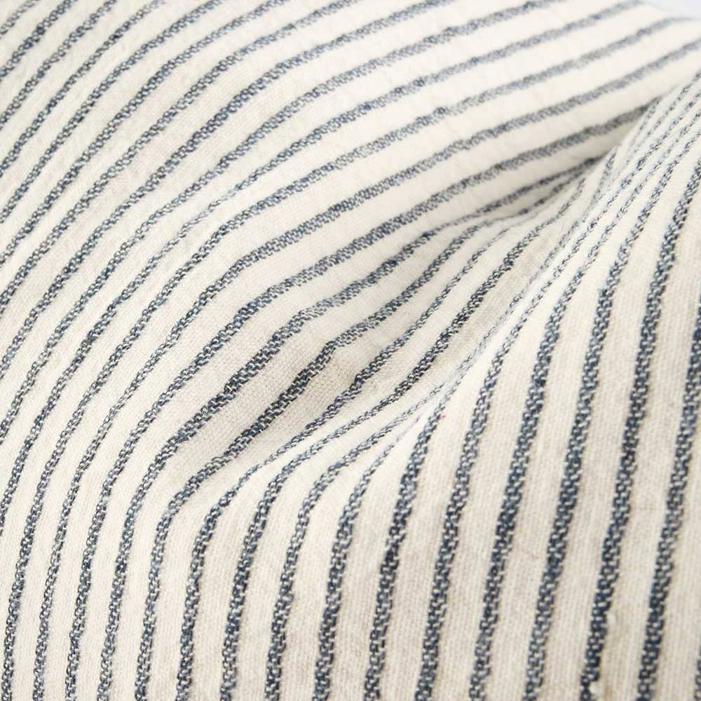 Eadie Lifestyle - Vente Housse de coussin - Housse de coussin Marina - Blanc cassé avec fines rayures3