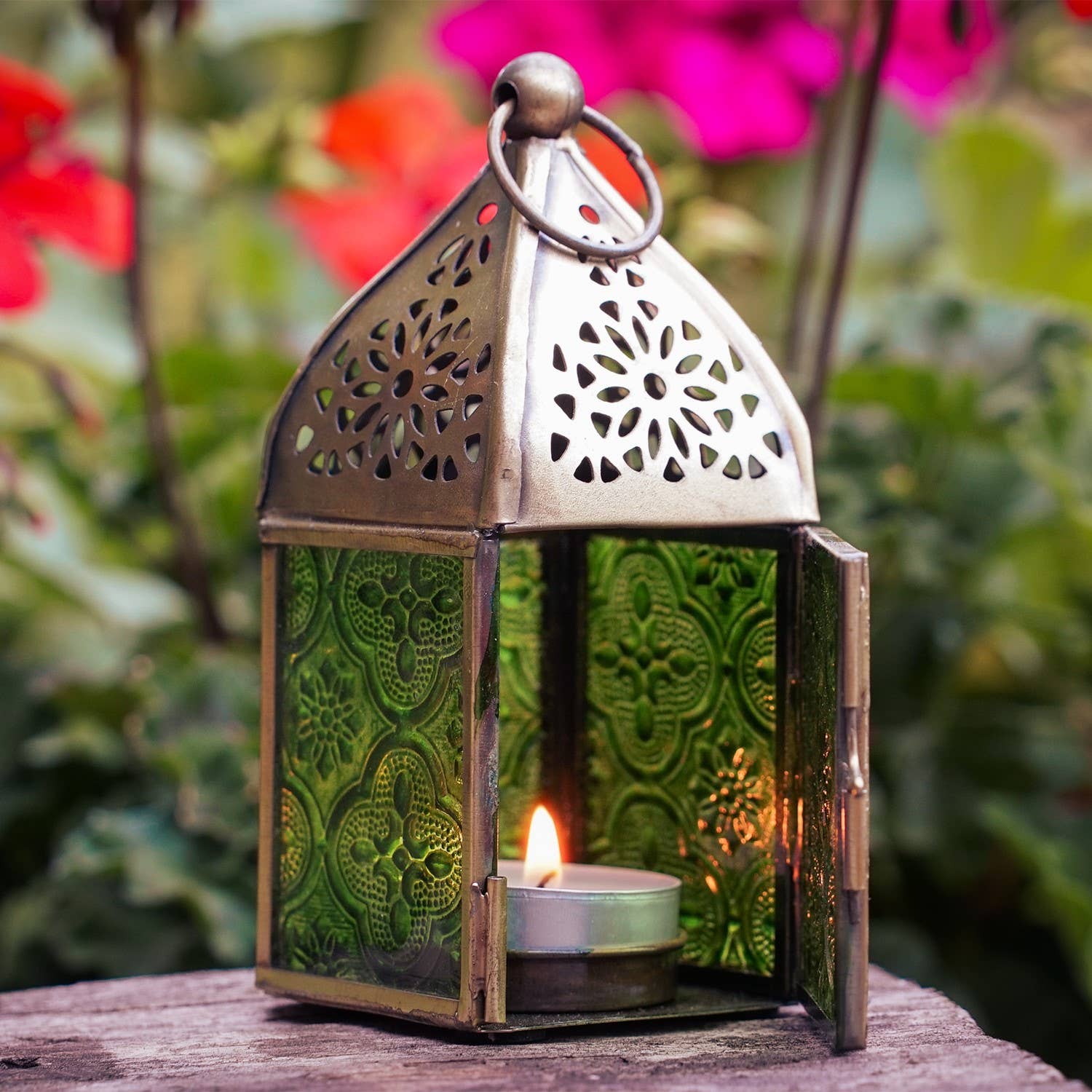 In the Breeze, LLC. - Wholesale Candle Holder - Mini Green Square Glass Tealight Lantern2