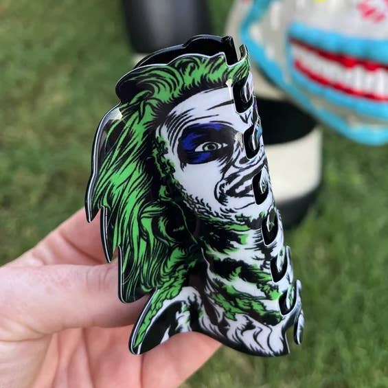 Halloween Gruselfilm-Charakter Haarkralle für den Großhandel von Lavender Leviosa