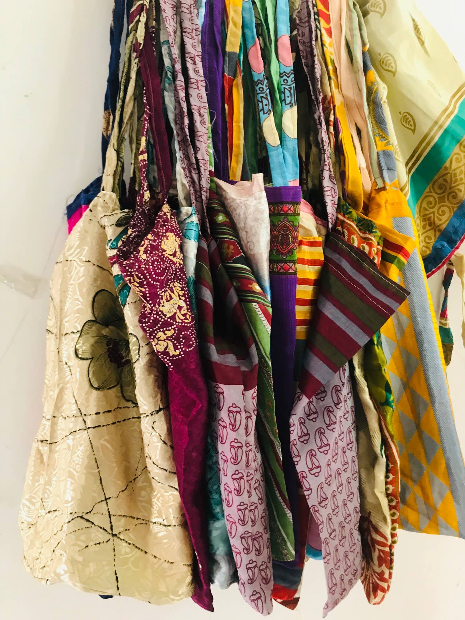 Meghcraft - Vente Pochette cadeau - Sac en soie recyclée - Sacs cabas durables et écologiques en soie1