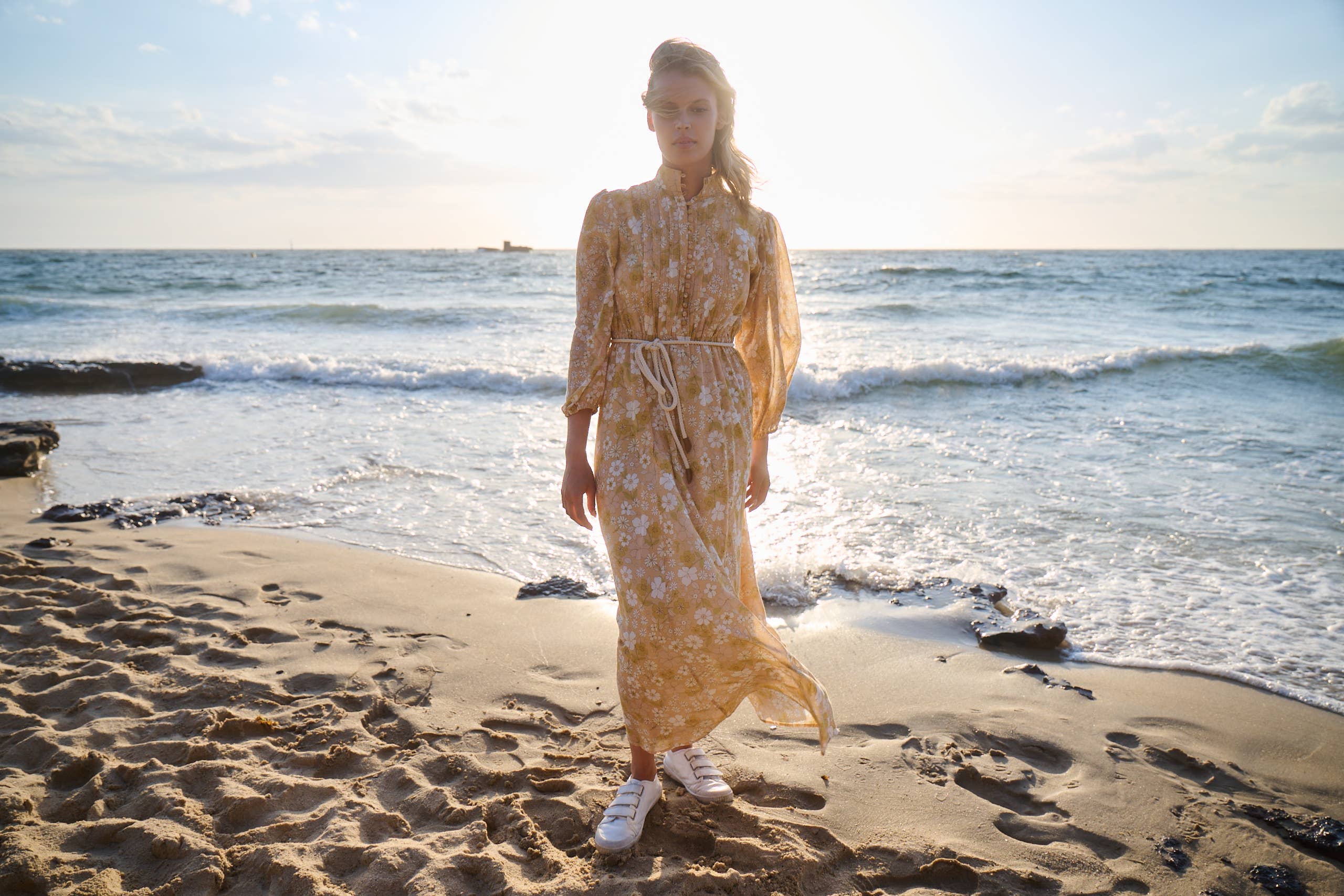 Oli and Kubo - Wholesale Dress – Women's - IZA MAXI SHIRT DRESS - DITSY FLORAL0