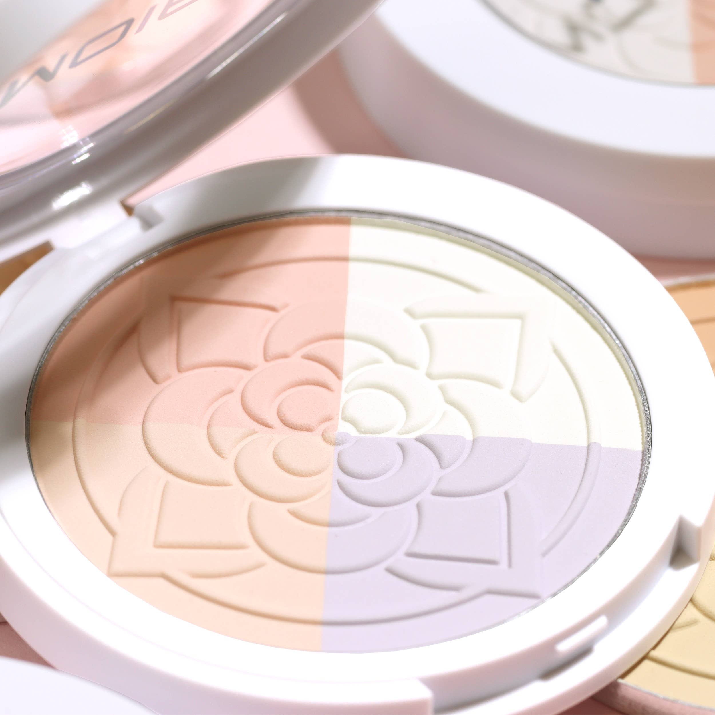 Moira Cosmetics - Vente Fixateur de maquillage en spray/poudre fixatrice - Poudre de finition Set & Correct - 2001