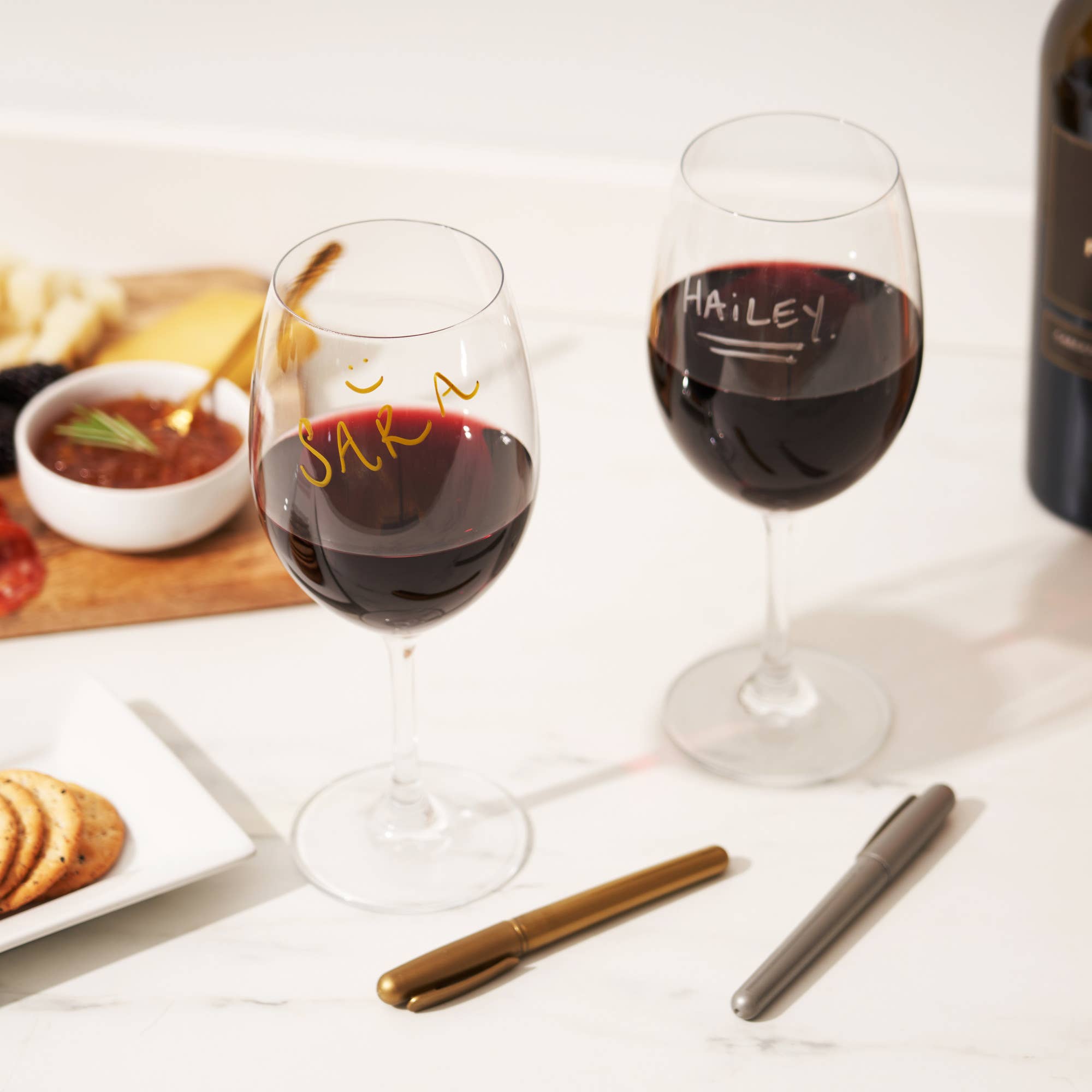 TRUE - Wholesale Wine Tool Set - Shimmer Metallic Wine Bottle and Glass Marking Pens Set of 23