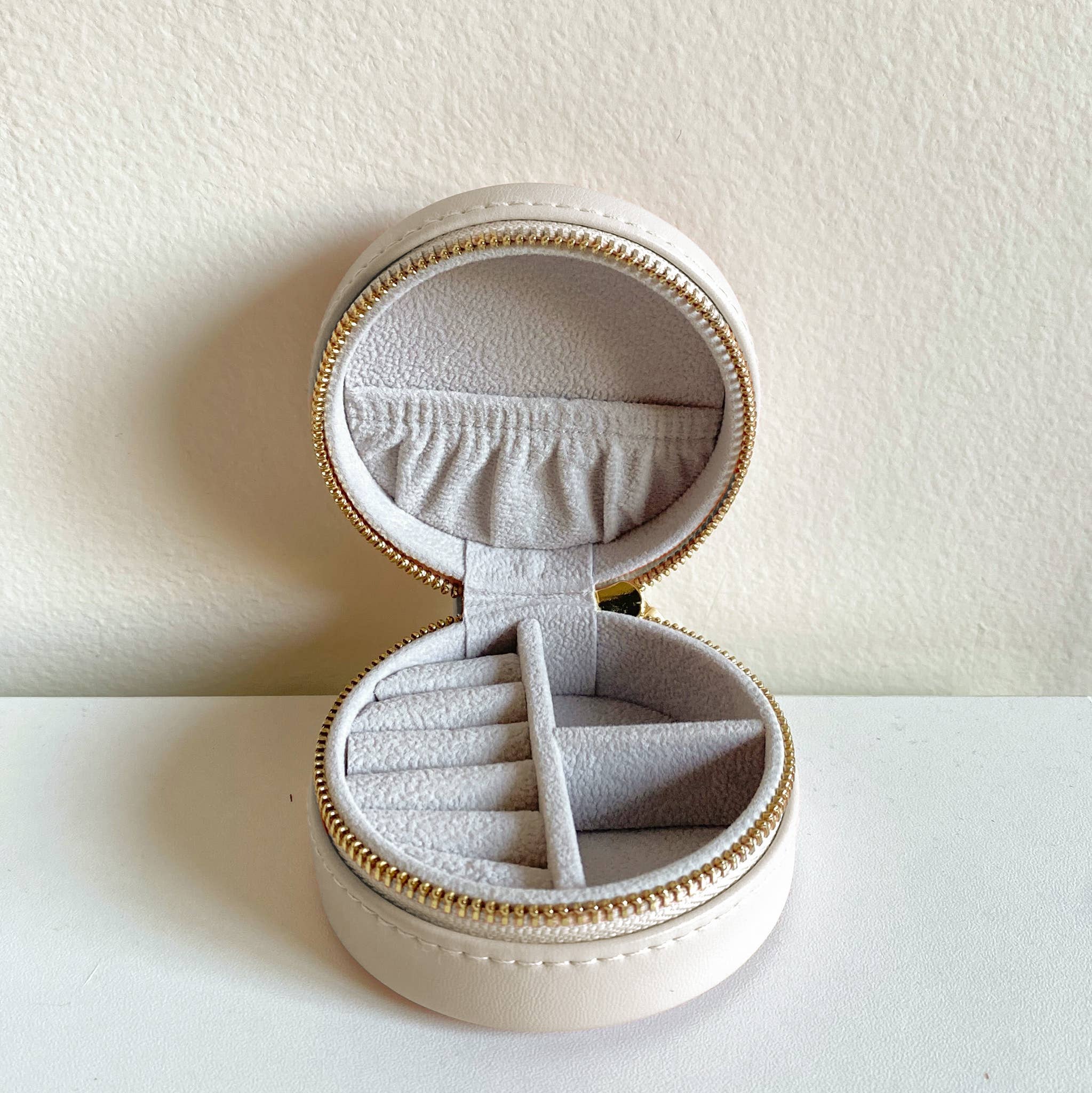 The Darling Effect - Wholesale Jewelry Box/Organizer - Sorority Travel Jewelry Case-19 Chapters Available!19