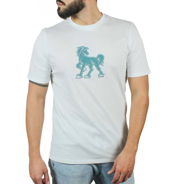 T-shirt bianca con ricamo Vinto per la vendita all'ingrosso da parte di Vinto Exclusive