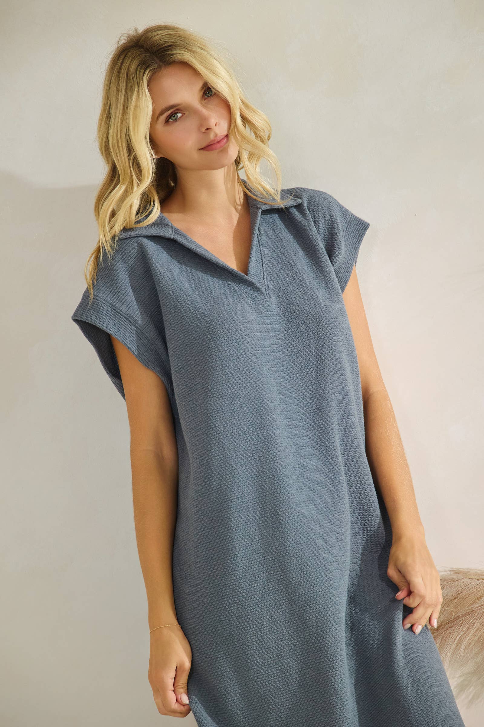 Tres Bien, Inc - Venta al por mayor Vestido - Mujer - Vestido maxi de punto nublado con cuello y manga corta D-41736.1