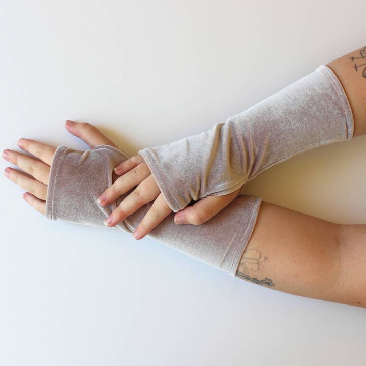 Dana Herbert - Wholesale Gloves - Women's - Velvet Fingerless Gloves12