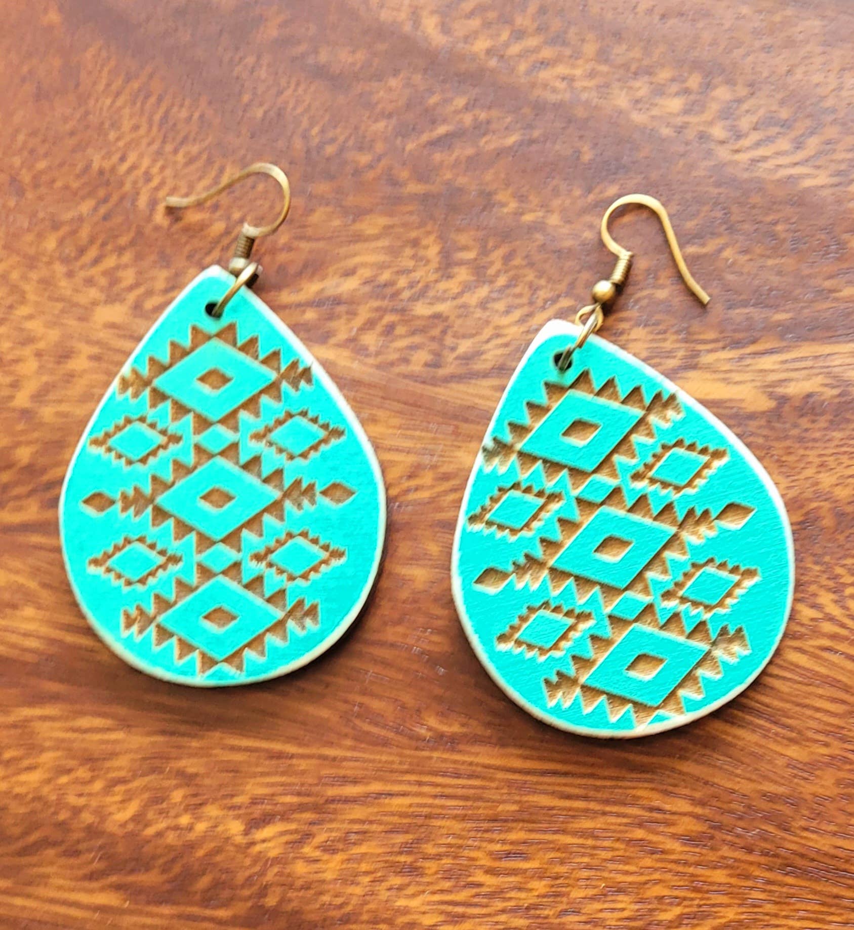 The Country Roost - Wholesale Dangle Earrings - Aztec Earrings1