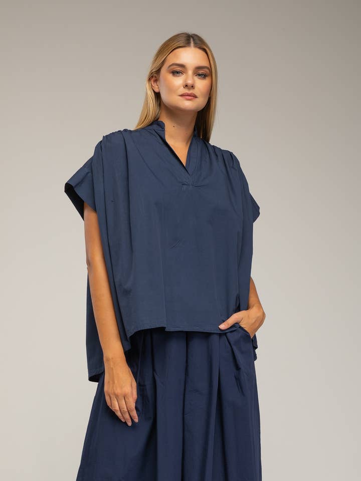 TOP8143_Oversized short-sleeve top with pleats. for wholesale by Tantra