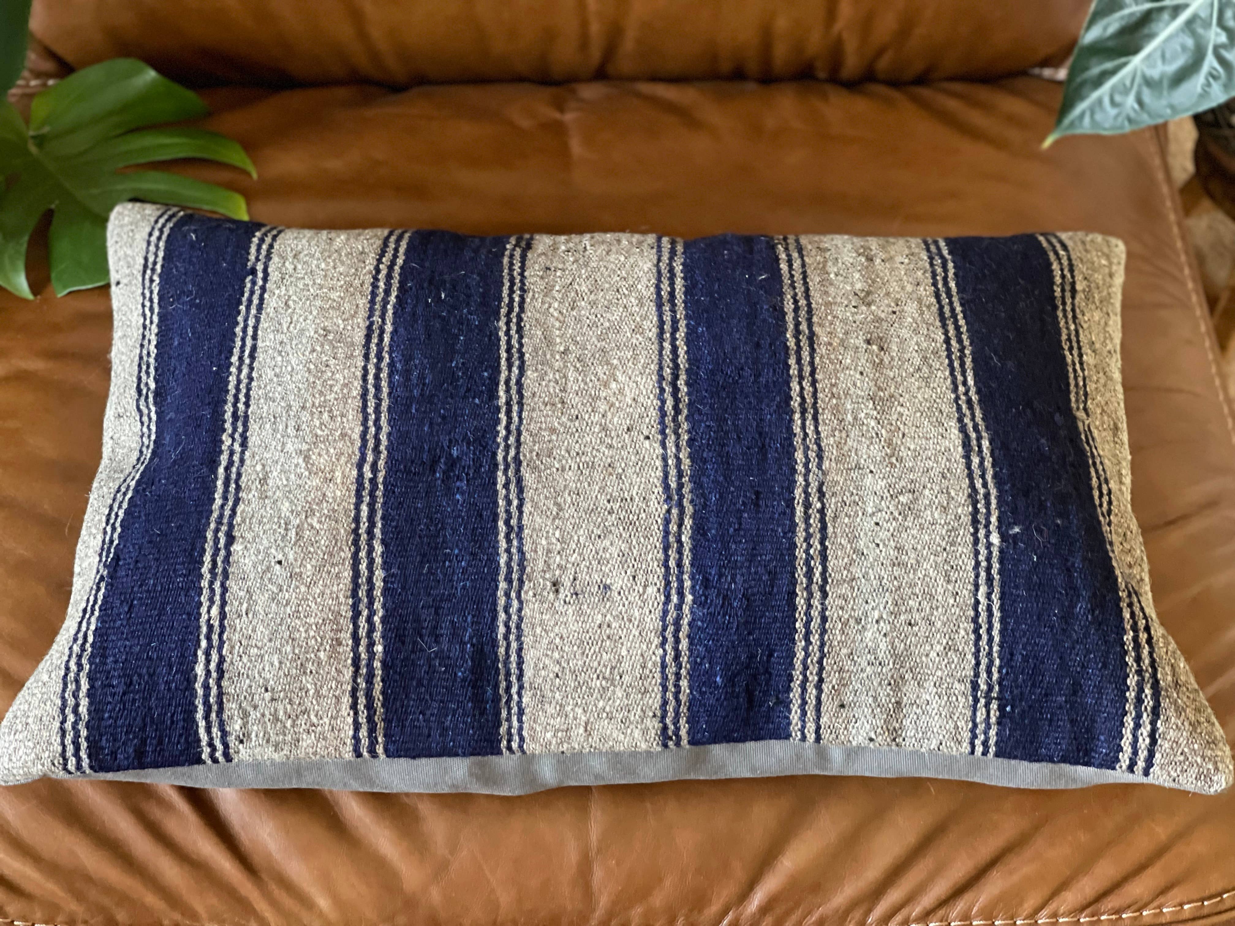 Vintage Loomz – Engroshandel Lændepude – Vintage tyrkisk Kilim Tæppe Lændepude | Lunara 16 x 246