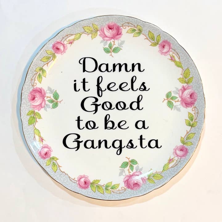 Vintage Fluchplatten - "Verdammt, es fühlt sich gut an, ein Gangster zu sein" für den Großhandel von Un Peche Mignon