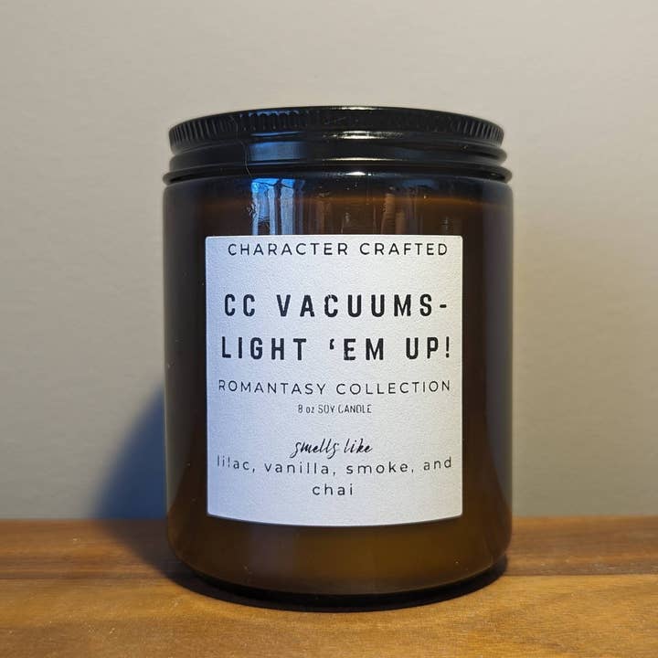Bougie inspirée d'un livre - Bougie au soja CC Vacuums pour la vente par Character Crafted