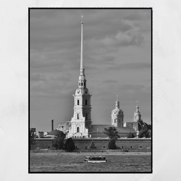 Saint-Pétersbourg, Russie Imprimer La cathédrale des Saints-Pierre-et-Paul, Photographie pour la vente par Mo & Paul Photography
