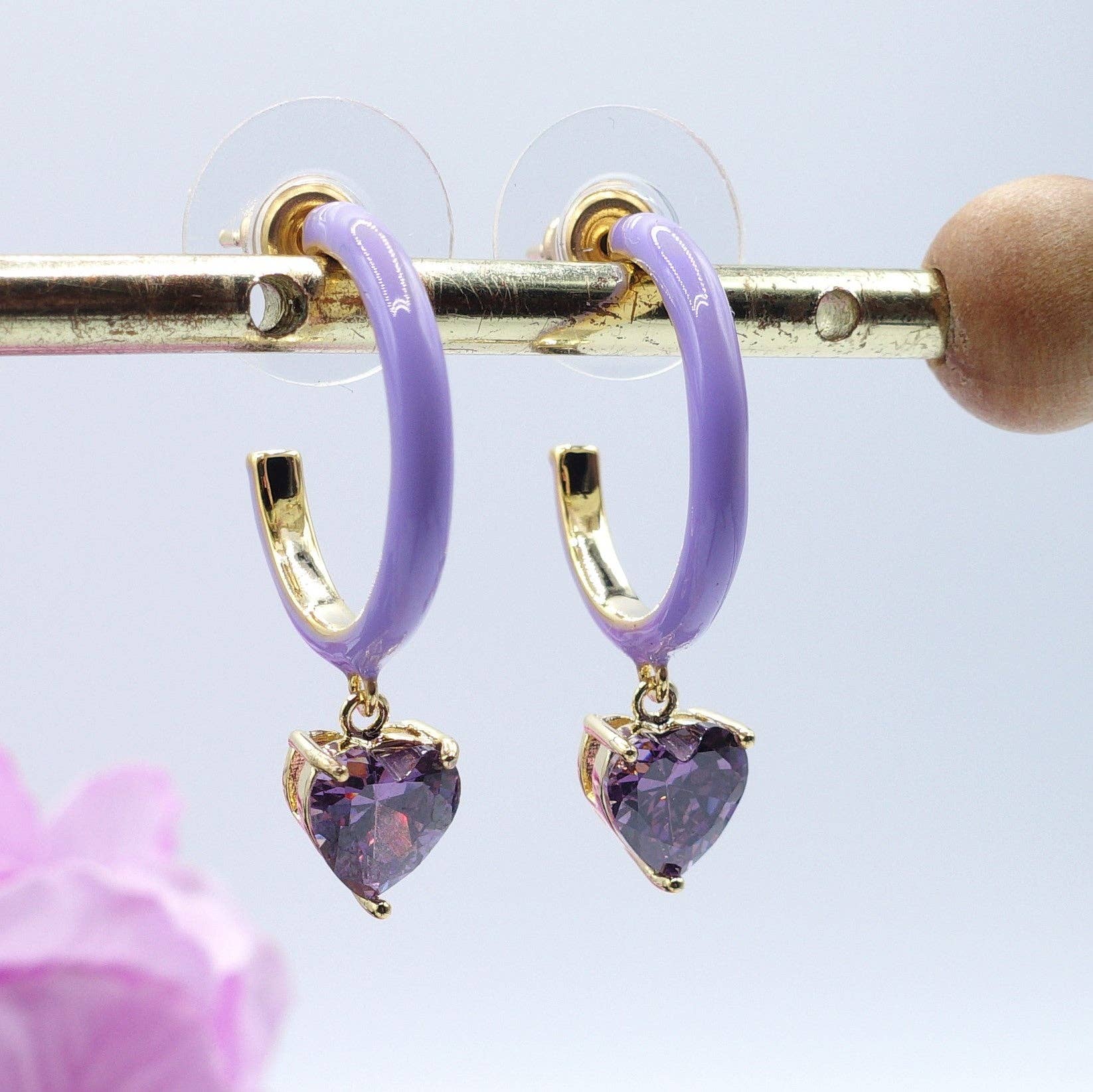 Daemon srls - Wholesale Hoop Earrings - CHERIE FLUO - HOOPS - PAIO orecchini a cerchio smaltati con cubic zirconia a forma di cuore6