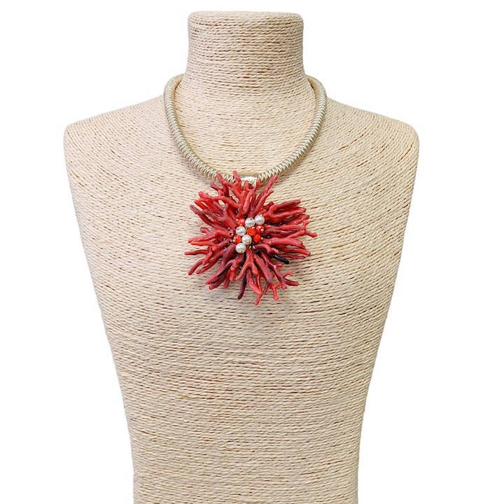 Bijoux Envie Statement Jewelry - Wholesale Pendant/Charm Necklace - Flower Necklace | Coastal Necklace | Seashell Necklace | Red