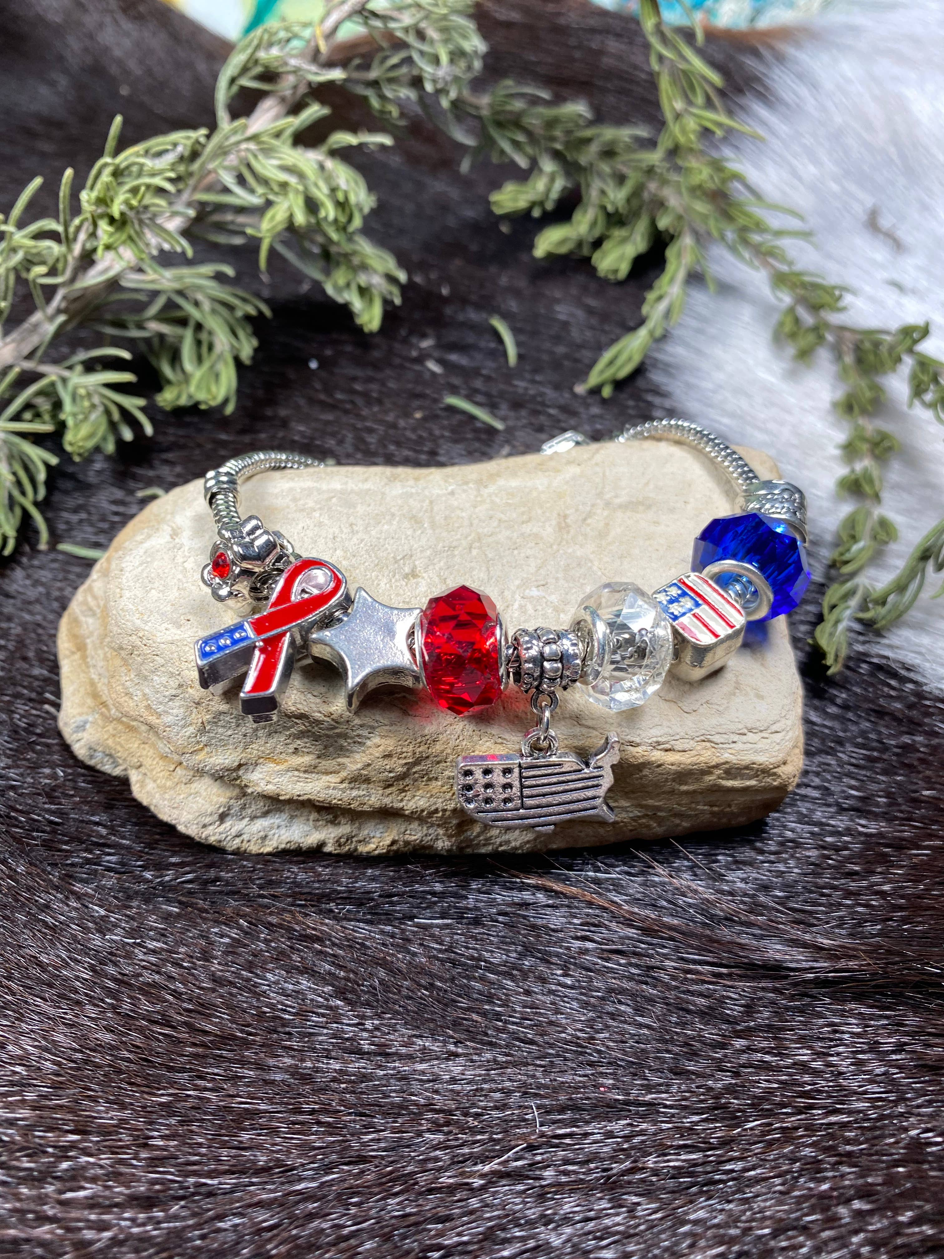 Fiona Accessories – wholesale Charm/dangle bracelet – 4th of July Bracelet American European Bead Bracelet4
