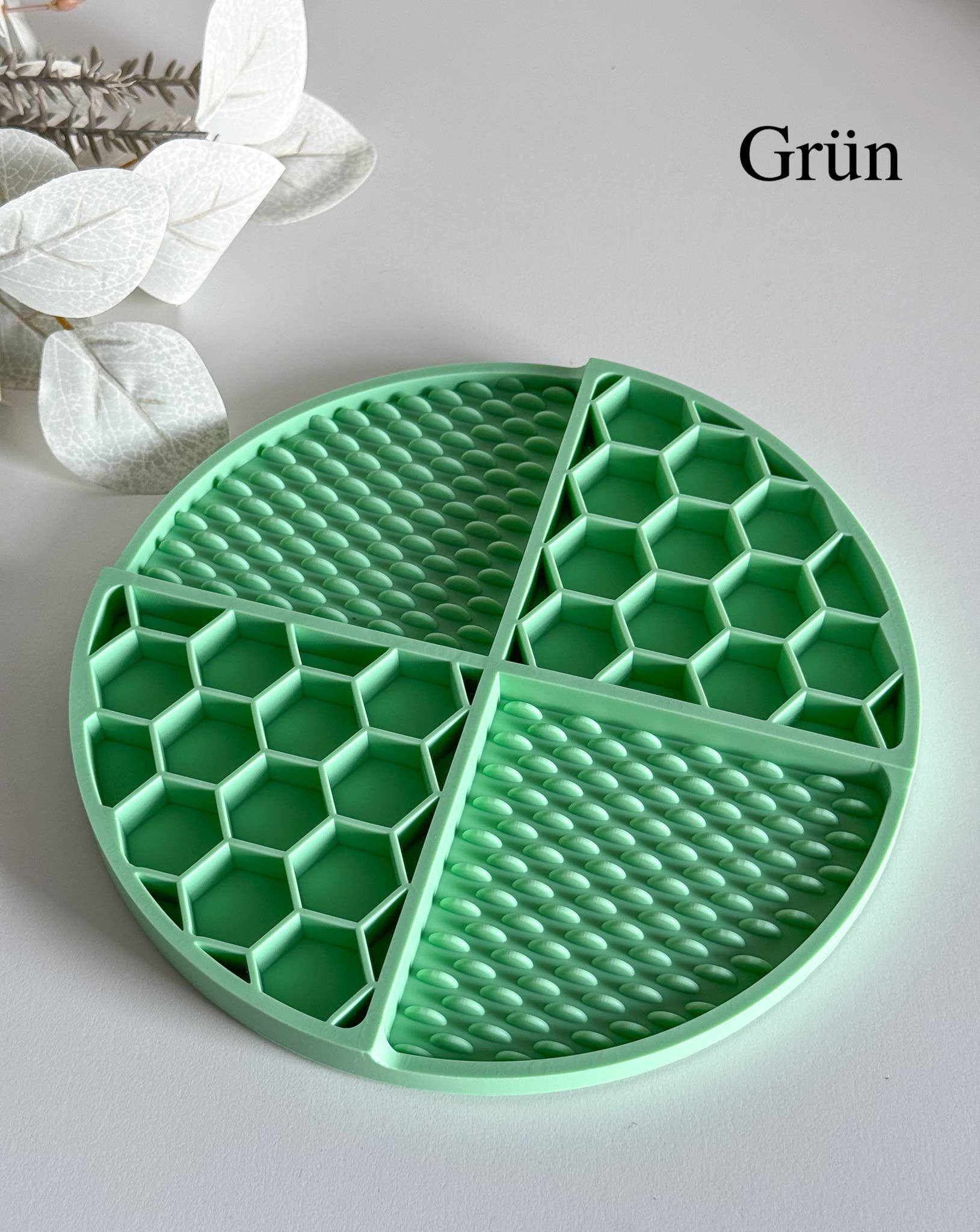 Doggotique - Wholesale Pet Food Mat - Dog - Lick mat Honey Dog, Slow Feeder, Feeding Station0