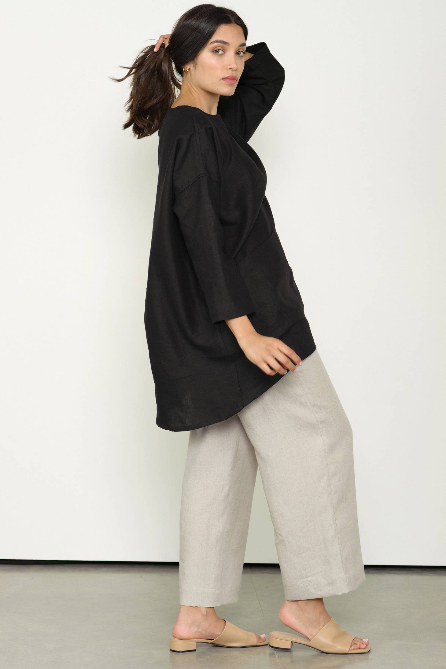 Alloa Casale - Wholesale Tunic - Women's - Long Sleeve Utility Tunic1