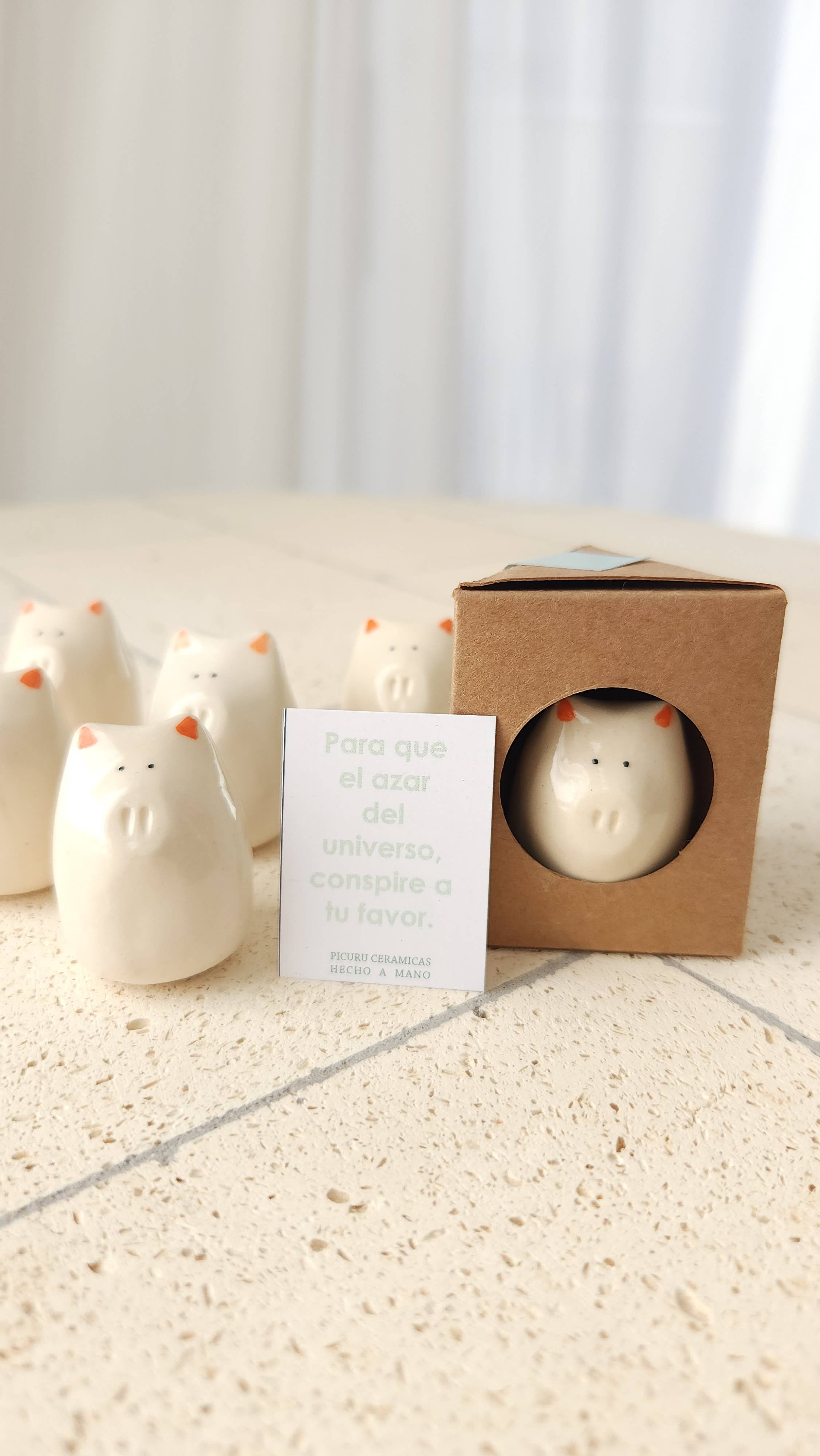 Picuru ceramicas - Wholesale Decorative Figurine - Lucky Pig Amulet (5 languages)2