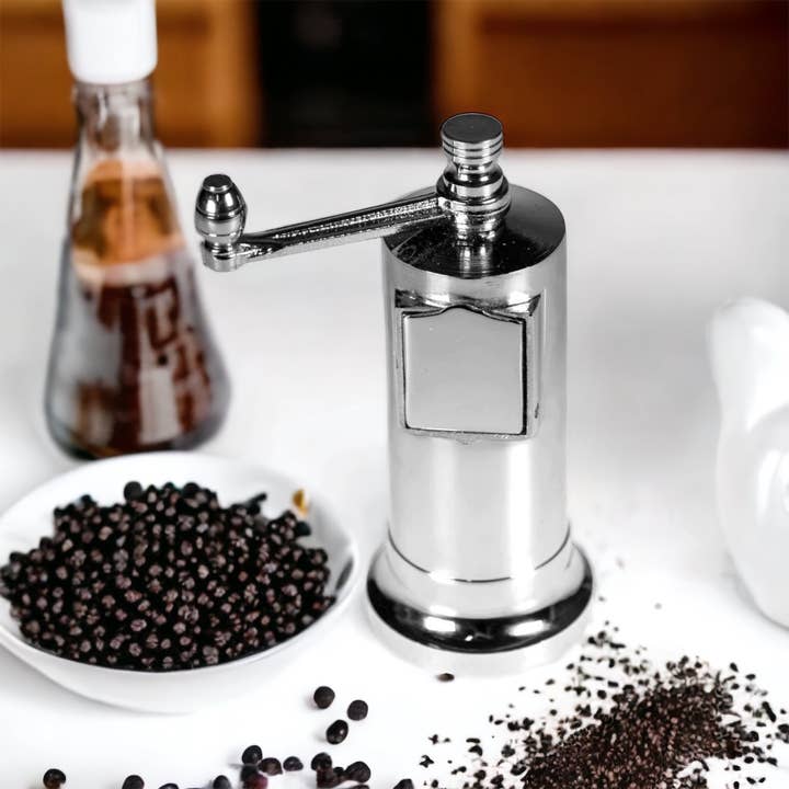 Rune-Jakobsen Design - Wholesale Pepper Mill - The original 'Chefs Mate' - 5.3" polished chrome grinder