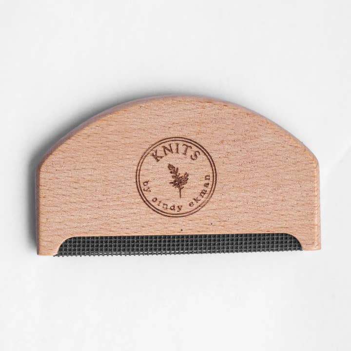 Luddavlägsnare kam for wholesale by KNITS by ce AB