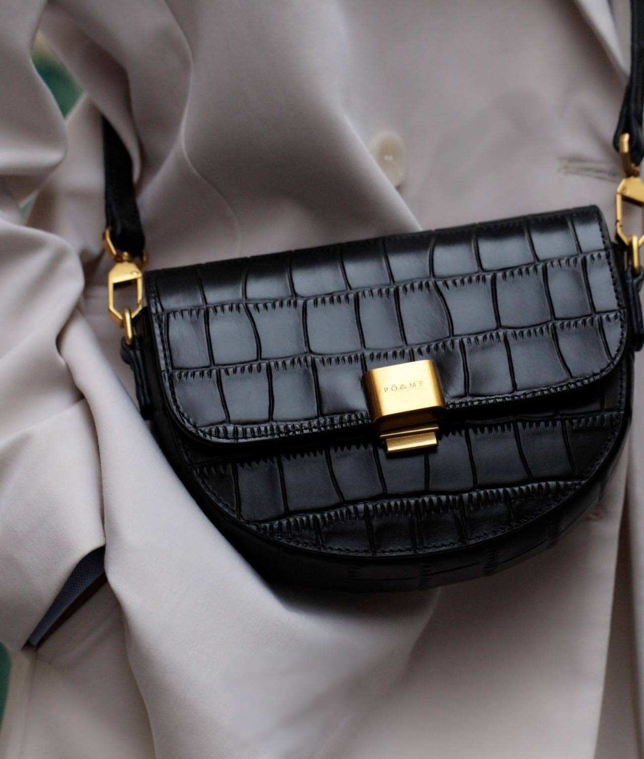 PÖ&ME – Großhandel Messenger Bag – Damen – Wie eine Wolke Croco10