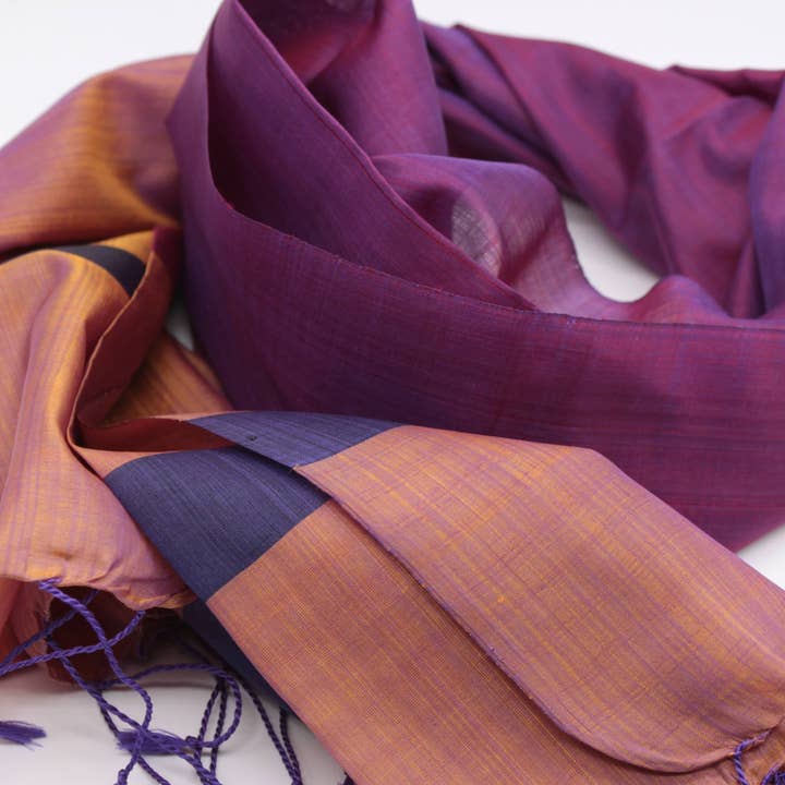 Nadja Seidenschal für den Großhandel von Cambo