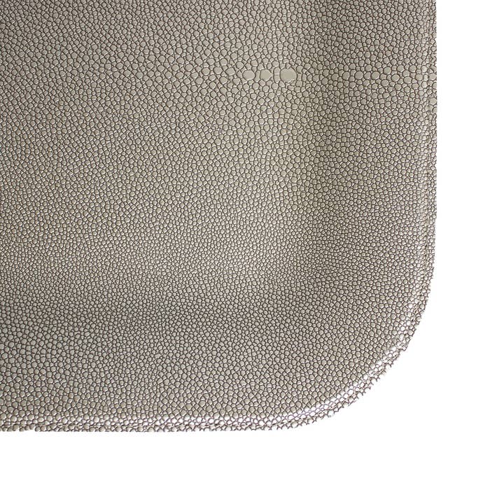 Signature Home Collection GmbH - Wholesale Serving Tray - Tray flat large faux leather stingray beige serving tray3