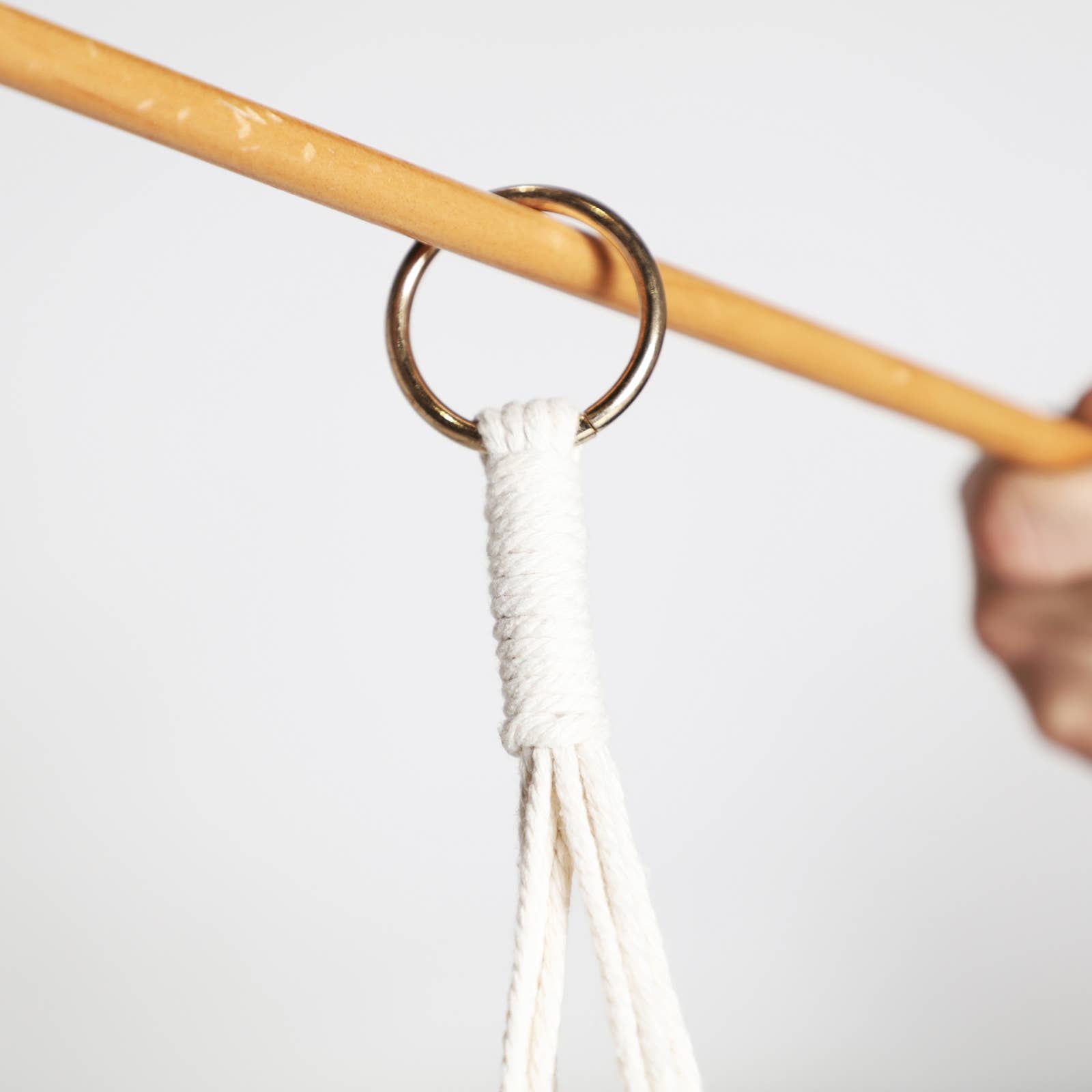 B&B - Wholesale Plant Pot - Planter, Cement, White Color, 19X20X91cm2