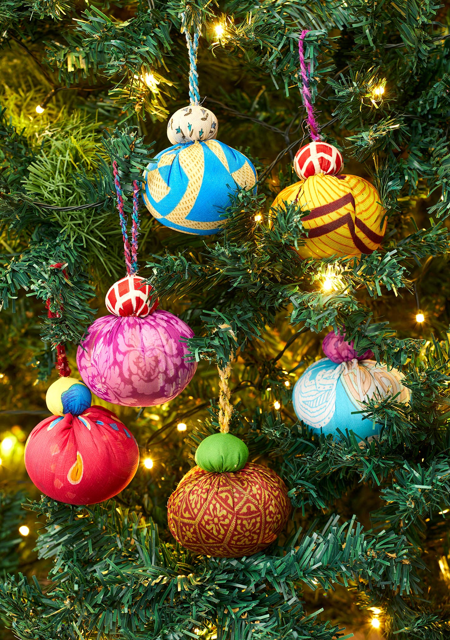 Namaste - Wholesale Ornament - Recycled Sari Decoration Double Bauble2