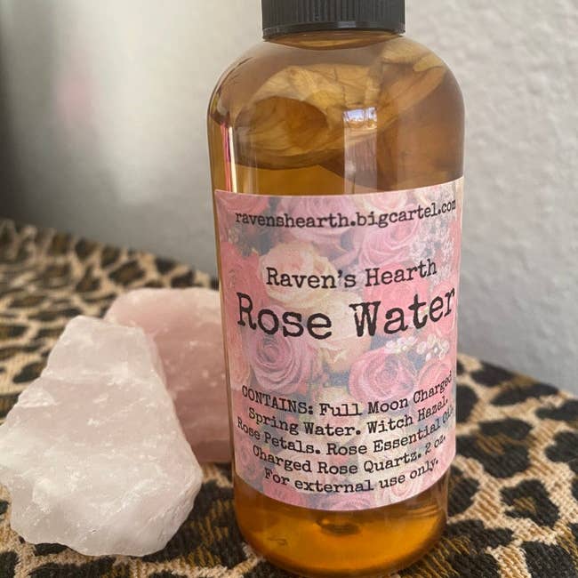 Raven’s Hearth - Vendita all'ingrosso Attrezzatura per meditazione - Kit Love Spell | Cura di sé | Spa | Set regalo speciale1