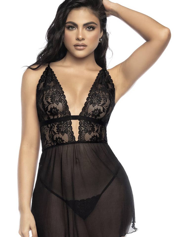 Nuisette décolletée en dentelle et résille avec string pour la vente par Mapalé