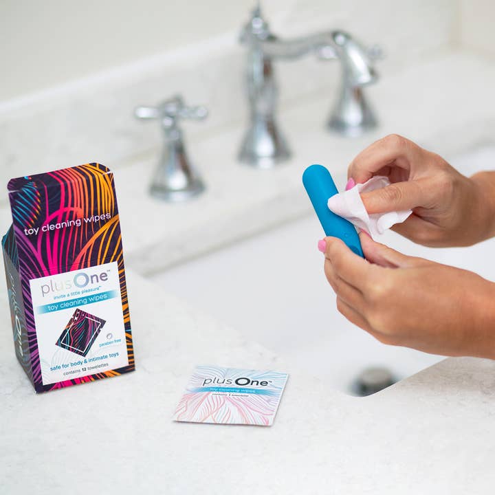 plusOne - Wholesale Sex Toy - plusOne Cleansing Wipes