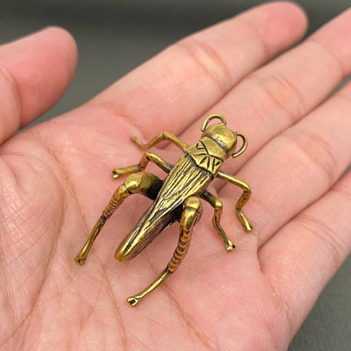 Mio Queena - Wholesale Decorative Figurine - Brass Cricket Desktop Ornaments Decoration1