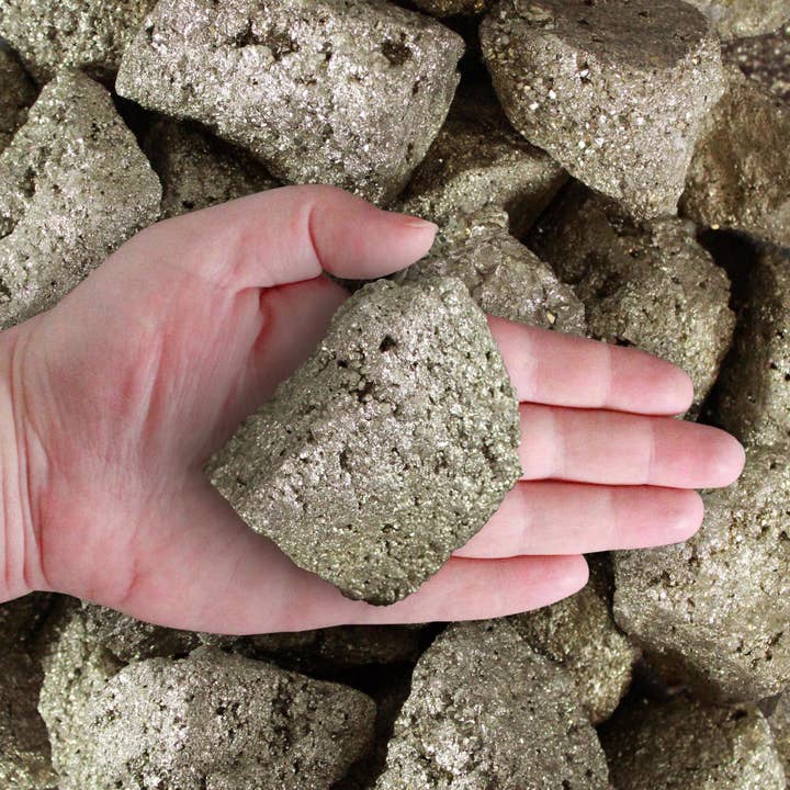 Fantasia Mining - Venta al por mayor Piedras/cristales espirituales - Pirita rugosa Chispa XL - Perú (1 libra)