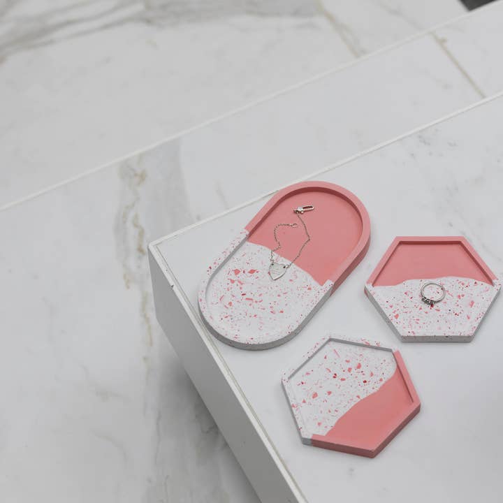 Luxe Home Decor Ltd - Wholesale Jewelry Dish - 4 Piece Trinket Set - Pink Split